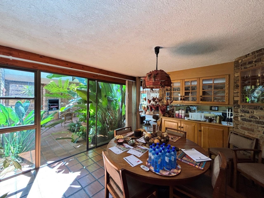 5 Bedroom Property for Sale in Heilige Akker North West